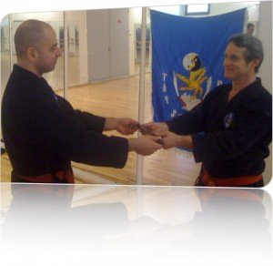 remise-couteau-Dubois